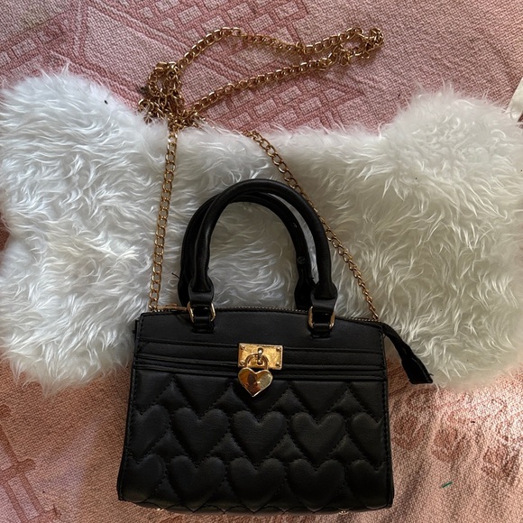 Handbags - Black Quilted Heart Handbag with Gold Chain